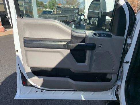 Used 2019 Ford F550 4x4 SuperCab Super Duty image 10