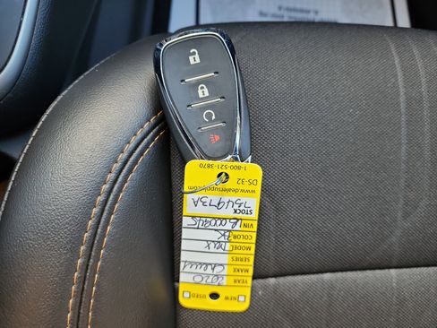 Used 2020 Chevrolet Trax LT w/ LT Convenience Package image 34