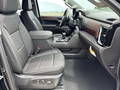 Used 2026 GMC Sierra 1500 Denali AWD/4WD image 15