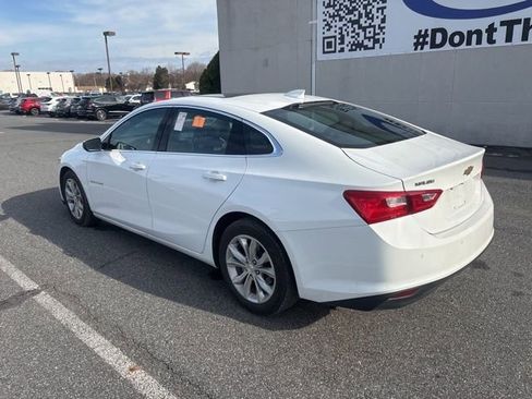 Used 2024 Chevrolet Malibu LT image 3