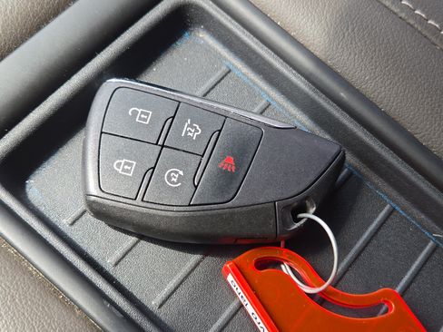 Used 2024 Chevrolet Tahoe LS RWD image 29