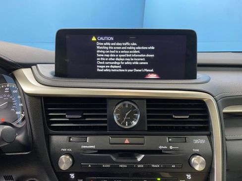 Used 2022 Lexus RX 450h AWD w/ Luxury Package image 28