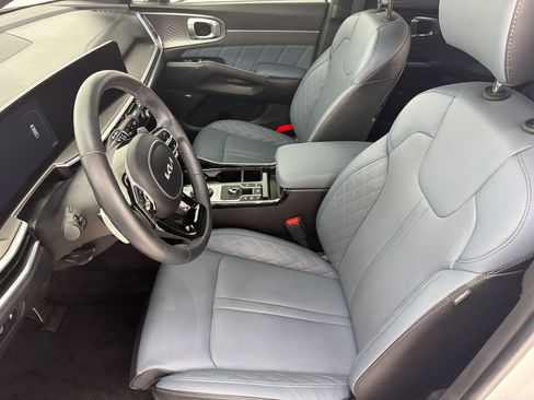 Used 2025 Kia Sorento SX Prestige AWD/4WD image 5
