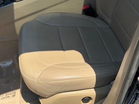 Used 2015 Mercedes-Benz ML 350 4MATIC image 24