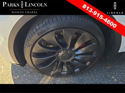 Used 2022 Tesla Model Y Performance image 16