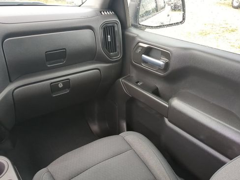 Used 2022 Chevrolet Silverado 1500 Custom RWD image 16