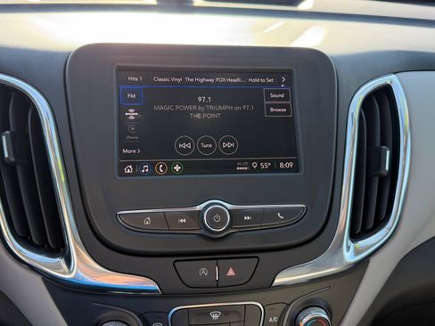 Used 2023 Chevrolet Equinox LS w/ LS Convenience Package FWD image 10