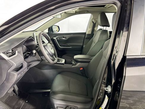 Used 2024 Toyota RAV4 XLE w/ Convenience Package AWD/4WD image 11