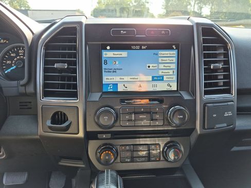 Used 2018 Ford F150 XLT w/ Equipment Group 302A Luxury RWD image 13
