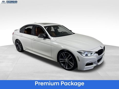 Used 2018 BMW 340i Sedan w/ Premium Package RWD image 7