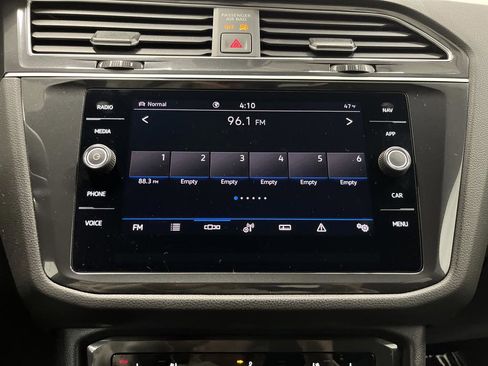 Used 2024 Volkswagen Tiguan SEL R-Line image 19