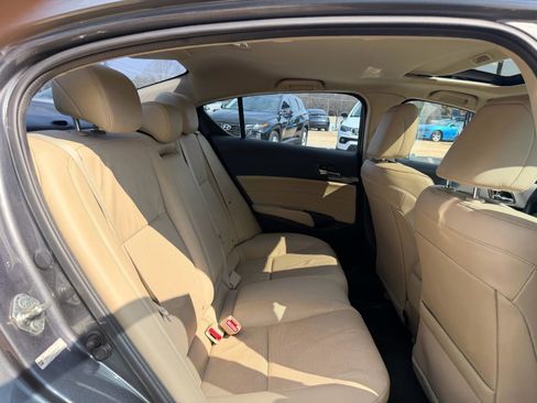 Used 2013 Acura ILX w/ Technology Package image 15