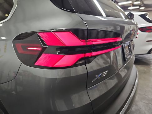 New 2026 BMW X5 xDrive40i w/ Climate Comfort Package AWD/4WD image 37