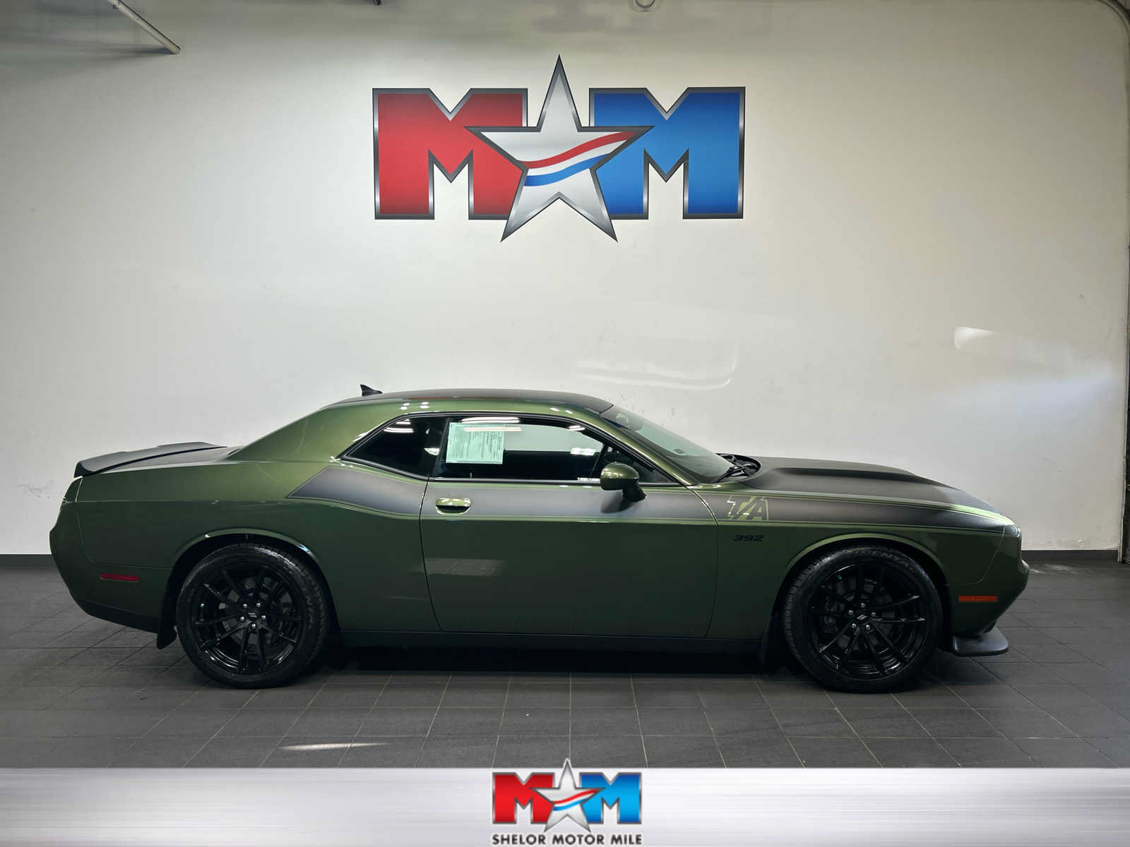 Used 2022 Dodge Challenger R/T Scat Pack w/ T/A Package RWD image 1