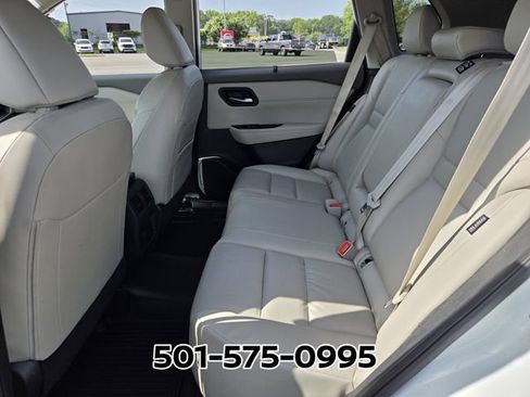 Used 2023 Nissan Rogue SV w/ SV Premium B Package FWD image 12