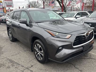 Used 2022 Toyota Highlander XLE