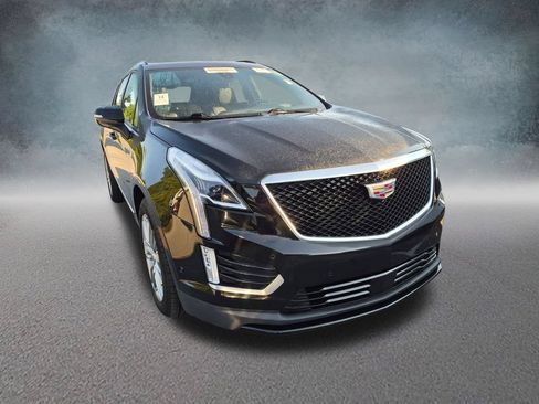 Certified 2024 Cadillac XT5 Sportv w/ Technology Package AWD/4WD image 13