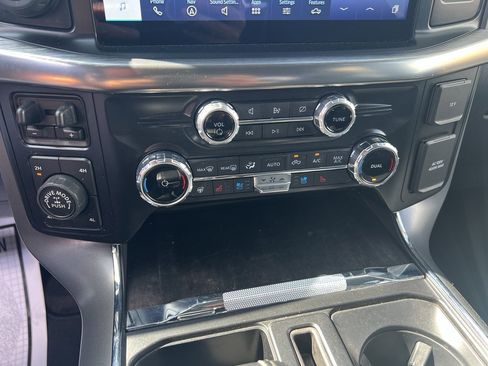 Used 2022 Ford F150 Lariat w/ Equipment Group 502A High image 10