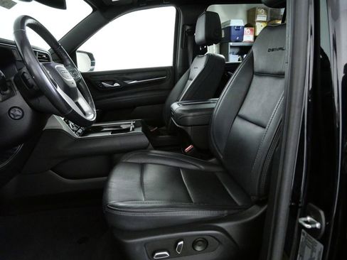 Used 2022 GMC Yukon XL Denali image 19