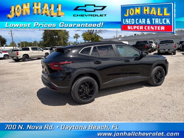 Used 2026 Chevrolet Trax LT w/ Midnight Edition FWD image 10