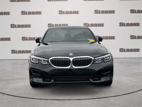 Used 2022 BMW 330i xDrive Sedan w/ Driving Assistance Package image 8