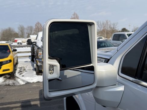 Used 2022 GMC Sierra 3500 Denali w/ Denali Ultimate Package image 31