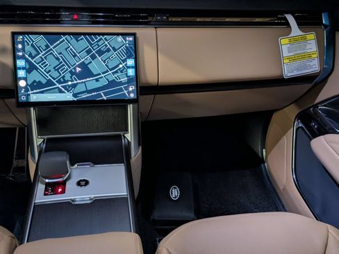 New 2026 Land Rover Range Rover Long Wheelbase SE AWD/4WD image 28