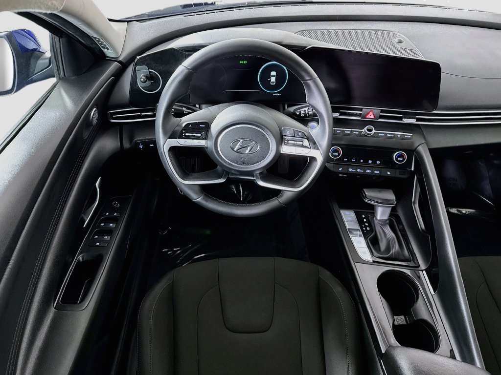 Certified 2023 Hyundai Elantra SEL w/ Convenience Package FWD image 4