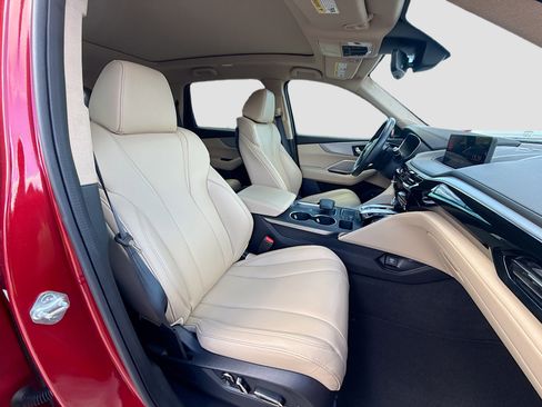 Used 2023 Acura MDX SH-AWD image 16