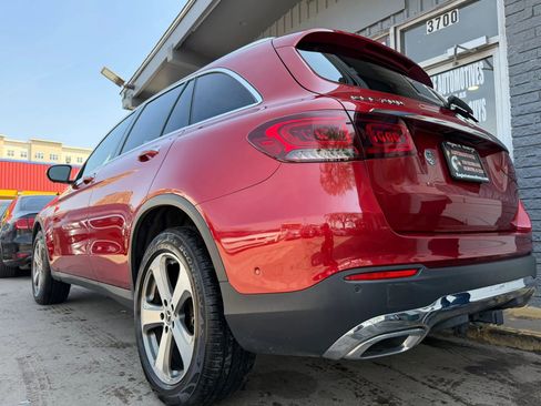 Used 2020 Mercedes-Benz GLC 300 4MATIC image 5