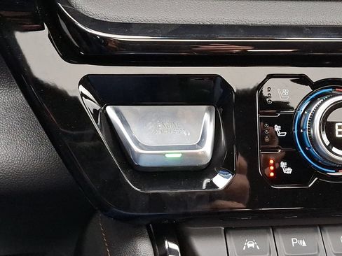 New 2026 GMC Sierra 1500 AT4 w/ AT4 Premium Package AWD/4WD image 23