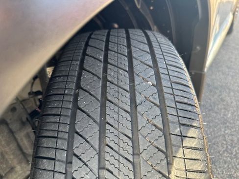 Used 2025 Nissan Pathfinder Platinum w/ Cargo Package image 46