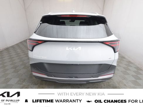 New 2026 Kia Sportage EX image 6