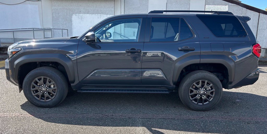 Certified 2025 Toyota 4Runner SR5 AWD/4WD image 8