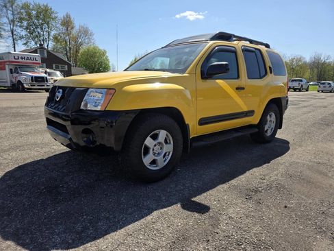 Used 2005 Nissan Xterra S w/ (P01) Power Pkg image 2