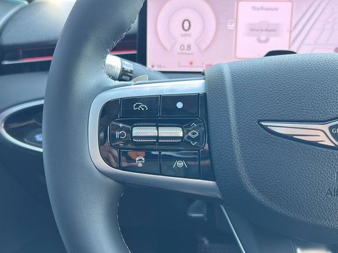 New 2026 Genesis GV70 2.5T image 23