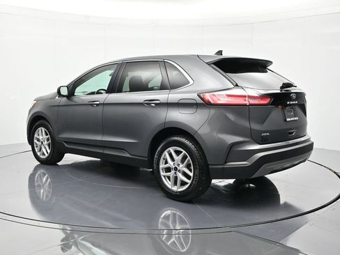 Used 2024 Ford Edge SEL image 8
