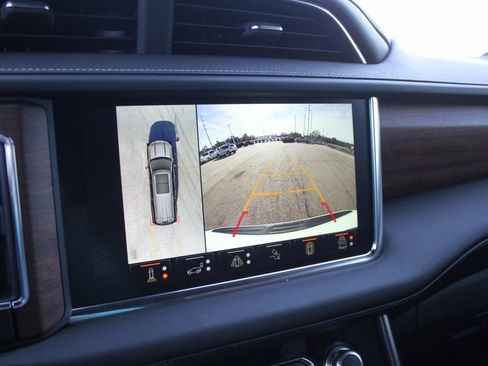 Used 2024 GMC Yukon Denali Ultimate image 17