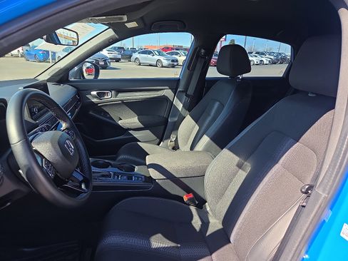 Used 2025 Honda Civic Sport image 11
