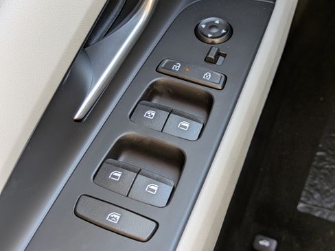 New 2026 Hyundai Elantra Limited image 26