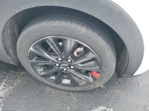 Used 2023 Chevrolet Bolt EUV LT w/ Convenience Package image 28