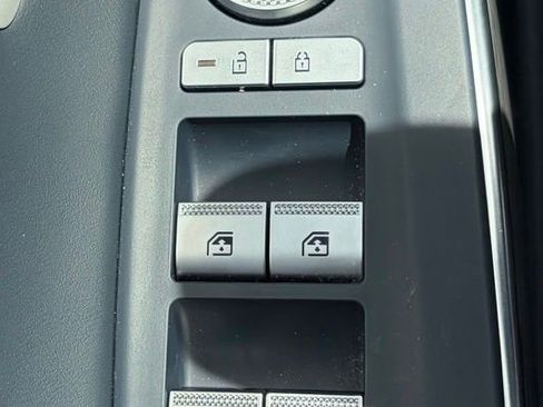 Used 2026 Genesis GV70 2.5T Sport Prestige AWD/4WD image 17