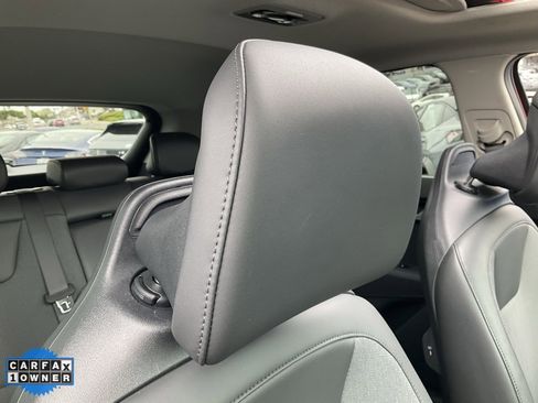 Used 2024 Kia Niro EX Touring image 65