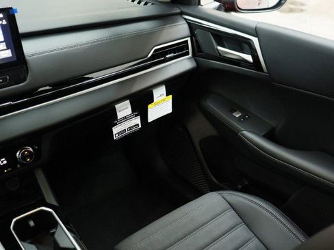 New 2026 Mitsubishi Outlander SE FWD image 21