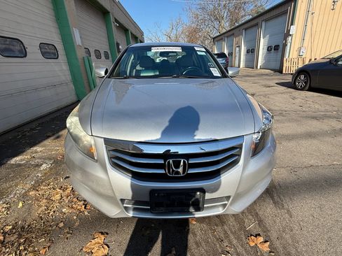 Used 2011 Honda Accord EX-L image 8
