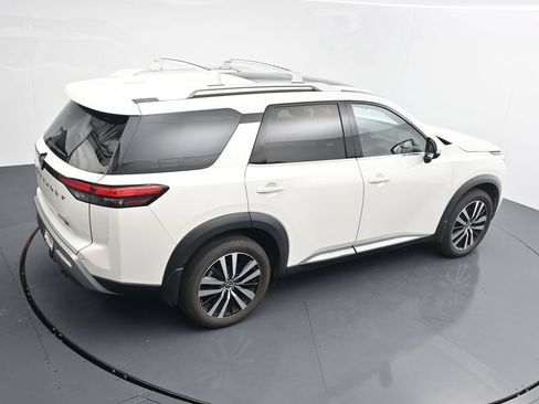 Used 2023 Nissan Pathfinder Platinum w/ Cargo Package AWD/4WD image 34