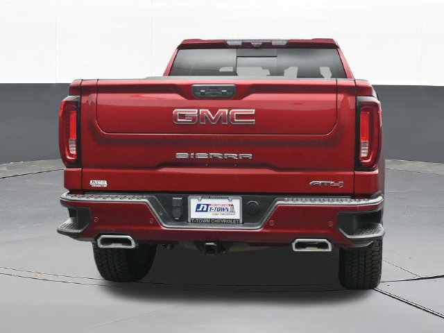 Used 2024 GMC Sierra 1500 AT4 w/ Technology Package AWD/4WD image 11