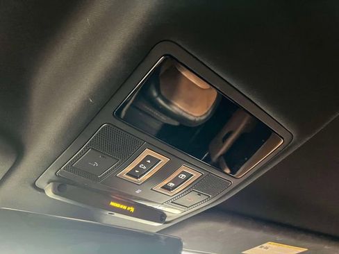 Used 2023 Land Rover Defender 110 X image 30