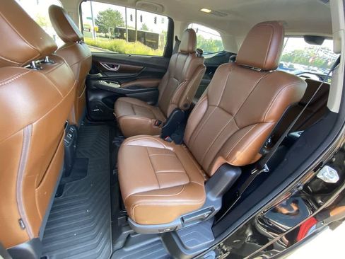 Used 2024 Subaru Ascent Touring AWD/4WD image 22