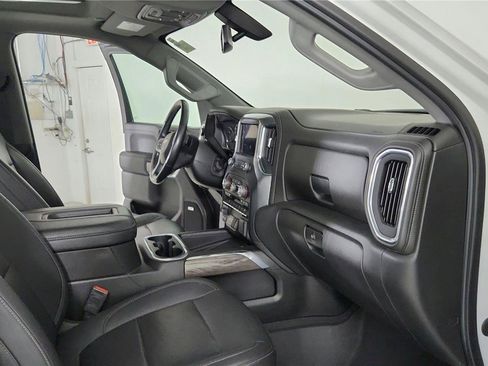 Used 2022 Chevrolet Silverado 1500 LTZ w/ LTZ Convenience Package II AWD/4WD image 25